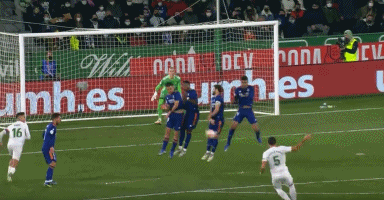 他的合同将于今夏到期。